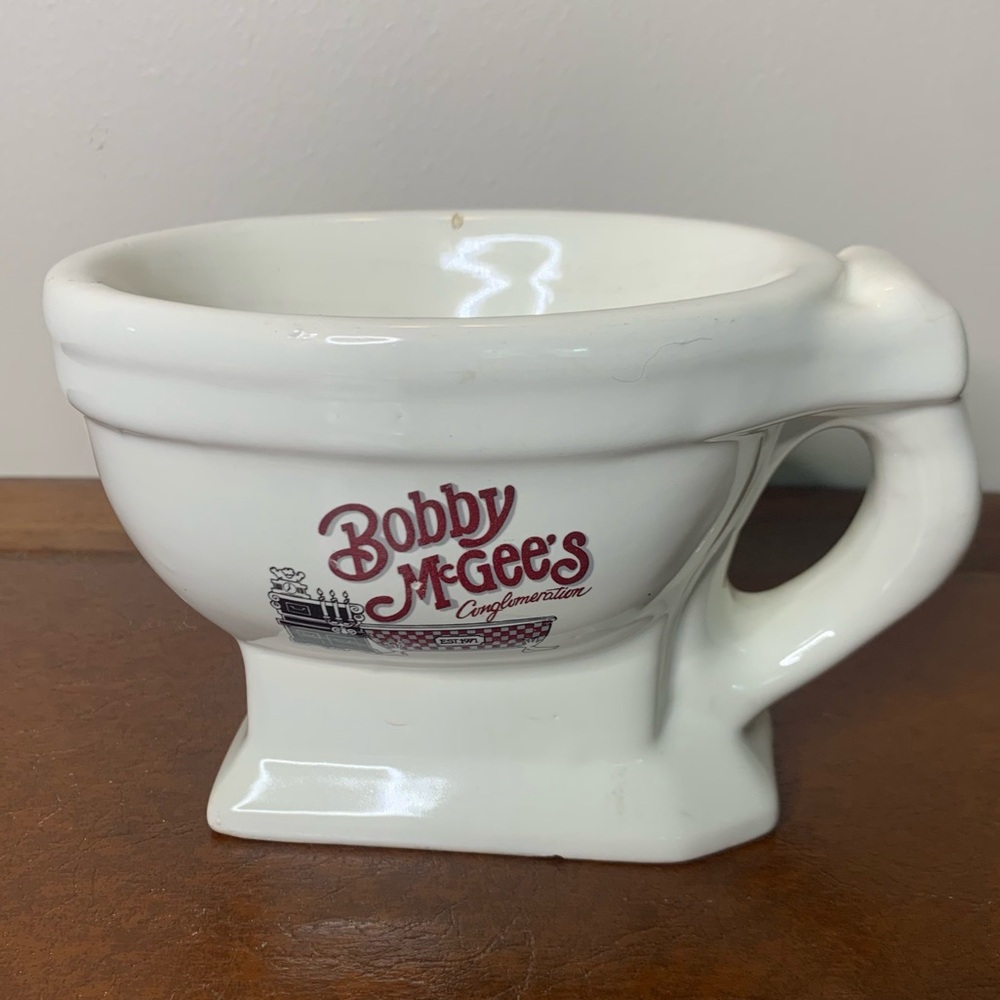 Bobby McGee’s vintage‎ toilet mug